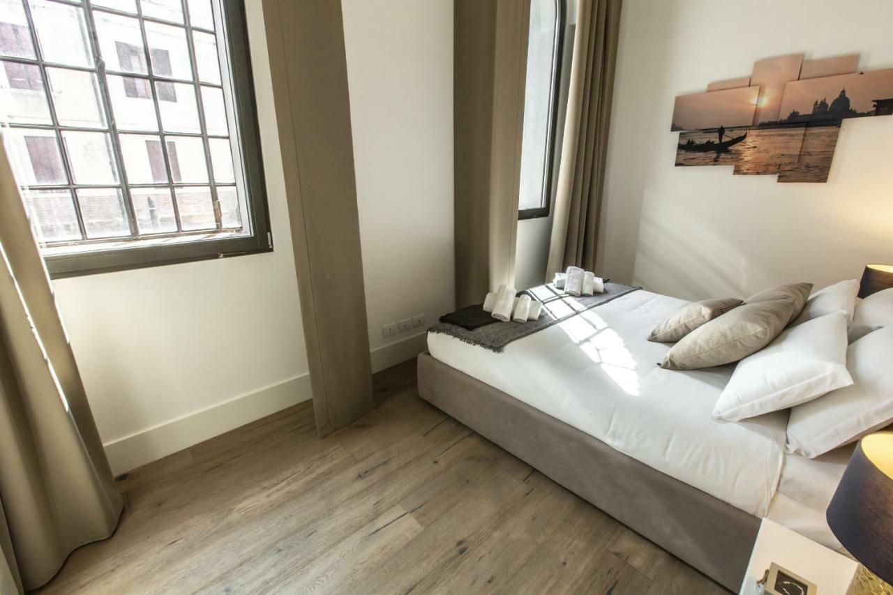 Elegant Fornasa Vecia, Canal View With A Beautiful Garden R&R Venecia Exterior foto